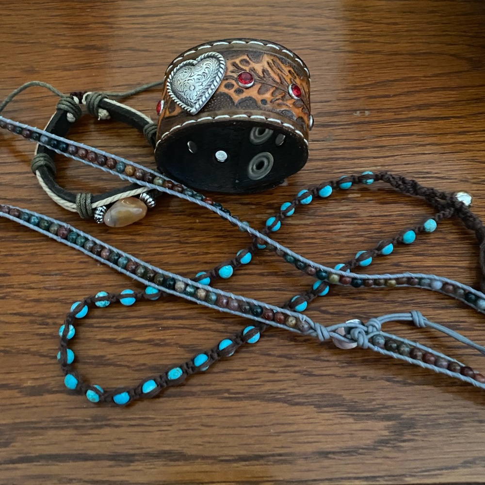 Great set of 4 organic bracelets